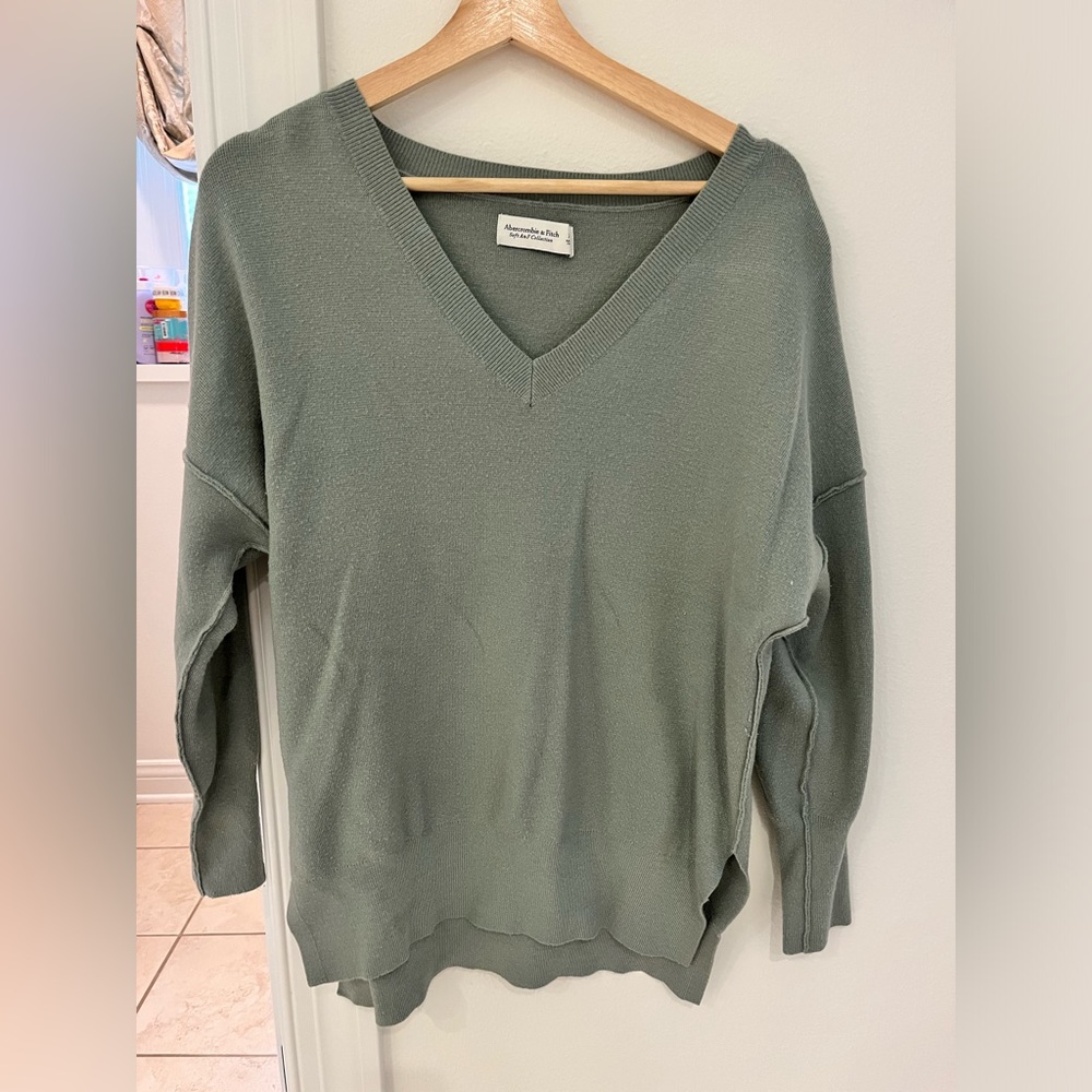 Abercrombie sweater